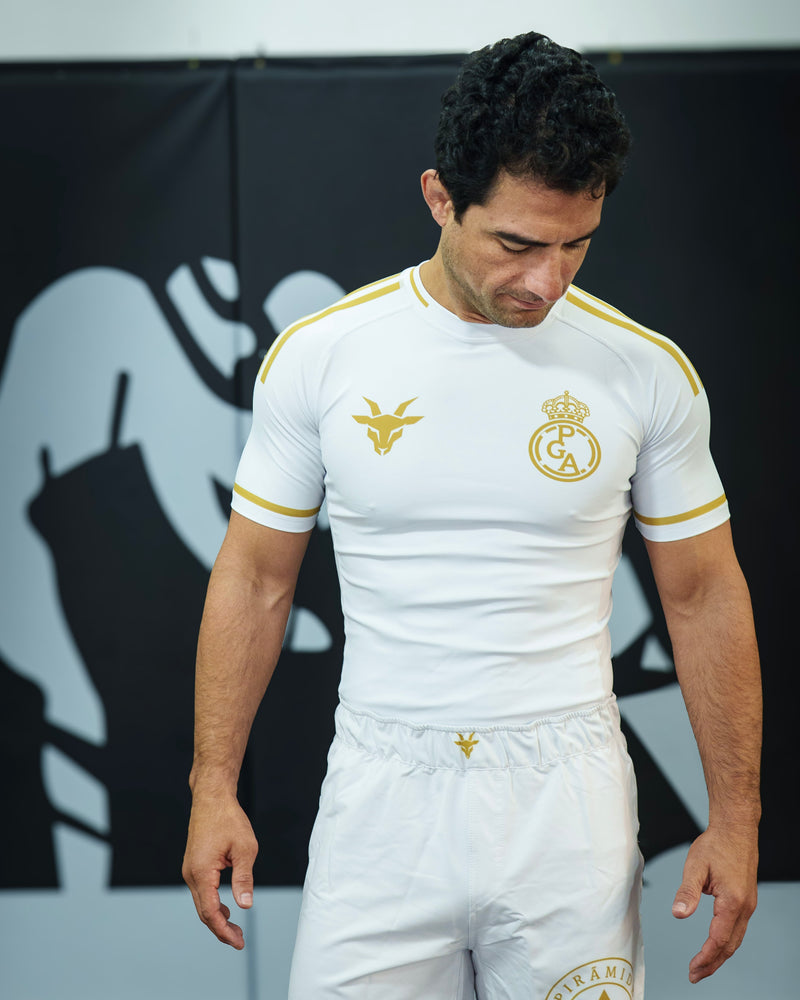 GOATNESS Pirámide Rashguard – Edición Limitada